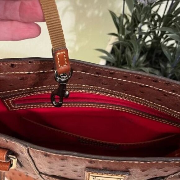 🔥🔥🔥Dooney & Bourke Ostrich collection Lexington Tote tan and brown leather - Picture 10 of 15